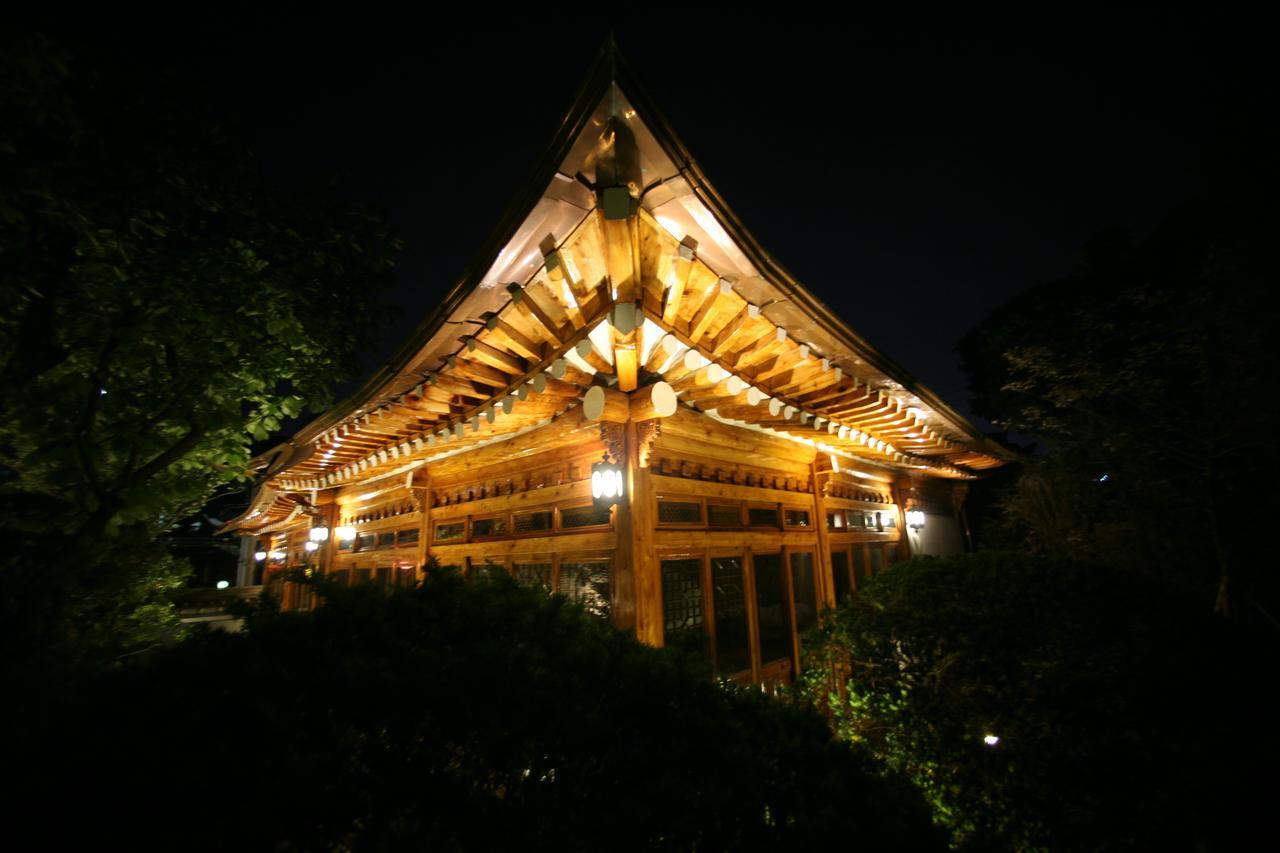Bonum 1957 Hanok And Boutique Сеул Екстериор снимка
